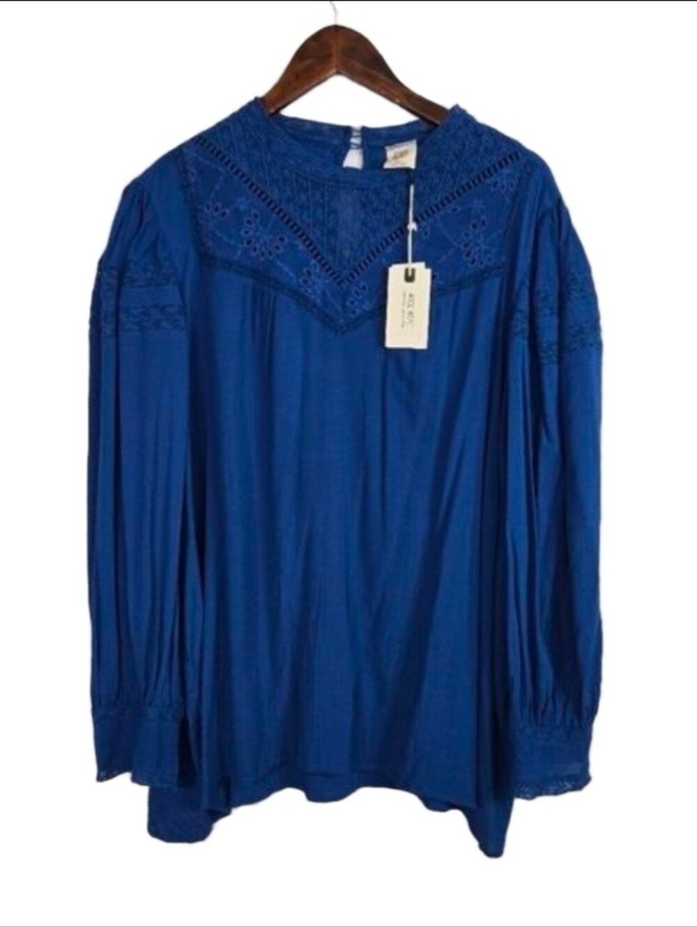 NWT Good Hart long sleeve top